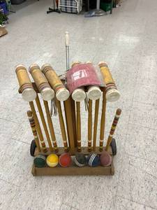 lot 519 image: Croquet Set