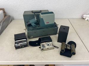 lot 535 image: Cameras & Binoculars