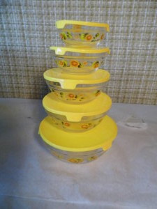 Nesting Bowls
