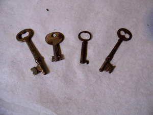 Antique Keys