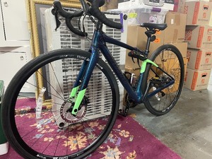 lot 7 image: Excellent Like-New SPECIALIZED ISO 4210-2-2014 Mens Bicycle