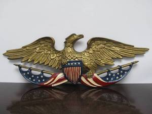 lot 149 image: Large Vintage Cast Metal Patriotic American Eagle Wall Plaque