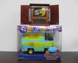 lot 166 image: Scooby Doo Where Are You Complete Series on DVD Special Edition Box Set Plus LE Watch