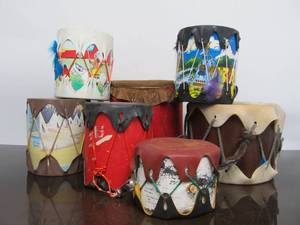 lot 104 image: Large Group of Vintage Native American Toy Drums