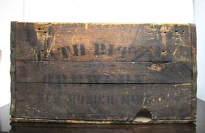lot 111 image: Large Antique MATH-PITZ Brewery Beer Advertising Crate - New Munich, Minn