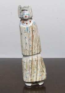 lot 44 image: Excellent Hand Carved Zuni Fetish Figure