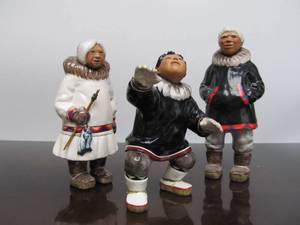 lot 46 image: Fantastic Group of Signed C. ALAN JOHNSON Alaskan Figurines #1