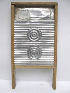 lot 16 image: Larger Size Antique Primitive Washboard