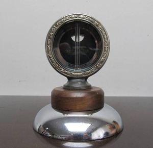 lot 262 image: Very Nice Vintage BOYCE Nite-Lite Lighted Motometer 