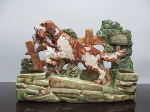 lot 265 image: Old Vintage1950s McCoy Hunting Dog Planter 