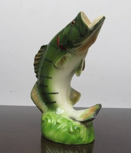 lot 261 image: Great Condition Large Size Vintage Cast Metal Jumping Bass Fish Bottle Opener by Scott Products Inc
