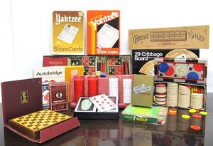 lot 223 image: Group of Vintage Games Poker Chips etc