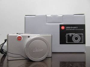 lot 230 image: Excellent LEICA D-LUX 3 Digital Camera wBox Battery & Charger