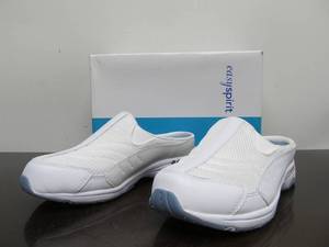lot 255 image: Brand New Easy Spirit JP Travel Time Ladies Slip-On Shoes - Size 8.5