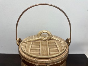 lot 260 image: Vintage 1940s-50s McCoy Metal Bail Handle BucketPail Cookie Jar