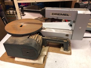 lot 329 image: Working DREMEL Model 1371 Scroll Saw - 13
