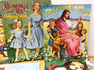 lot 366 image: Nice Large Lot of Vintage Childrens Story Books