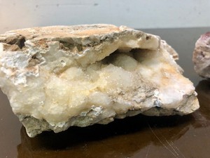 lot 371 image: Nice Lot of Polished Stones Agates etc