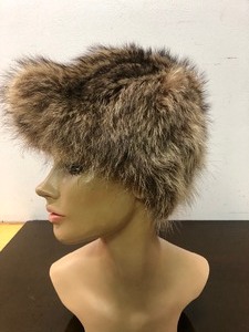 lot 376 image: Nice Vintage Genuine Fur Hat