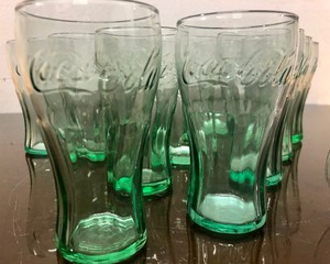 lot 386 image: Set of 12 Vintage Green Coca Cola Glasses