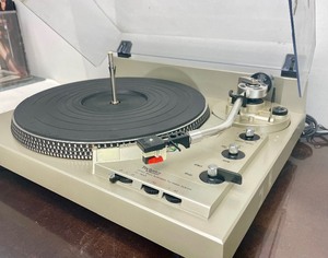 lot 399 image: Quality Working Vintage Technics by Panasonic Model SL-1950 Turntable