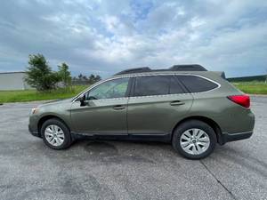 2015 Subaru Outback 2.5I Premium - AWD - 1 OWNER
