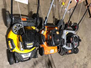 Lot of Assorted Lawn Mowers No working Conditions For Parts or Repair Customer Returns See Pictures