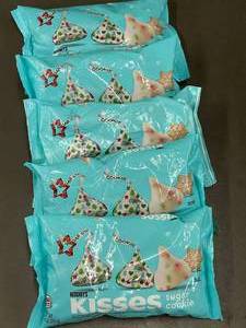 lot 43 image: Hersheys Kisses Sugar Cookie - 5 Packs