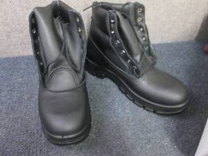 lot 25 image: NIB 6 Weatherbusters Size 9W ...