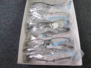 lot 53 image: 10 each Steven Tyler Blank Lens Gla...