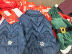 lot 74 image: Assorted Holiday Pet Sweaters & Cos...