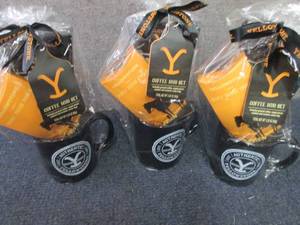lot 109 image: 3 Yellowstone Mug Gift Sets...