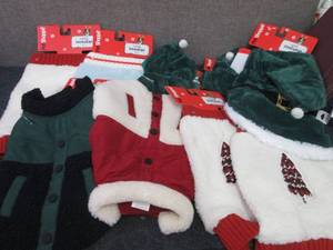 lot 114 image: Assorted Pet Holiday Sweaters & Cos...