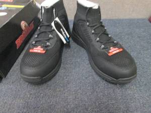 lot 145 image: NIB Brahma Mens Blast Off Steel To...