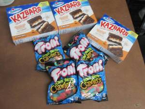 lot 271 image: 3- Boxes Hostess Kazbars, 4 Trolli ...