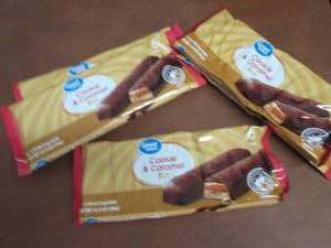lot 320 image: 5- 10.74 oz Great Value Cookie & Ca...