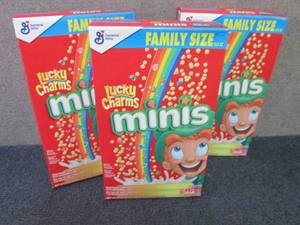 lot 336 image: 3- 18.6 oz Lucky Charms Minis...