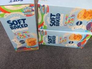 lot 349 image: 3- 63.0 oz pks Pillsbury Mini Soft...