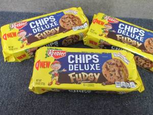 lot 362 image: 3- 9.6 oz Keebler Chips Deluxe Fudg...