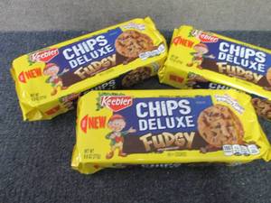 lot 364 image: 3- 9.6 oz Keebler Chips Deluxe Fudg...