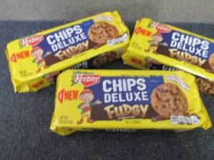 lot 369 image: 3- 9.6 oz Keebler Chips Deluxe Fudg...