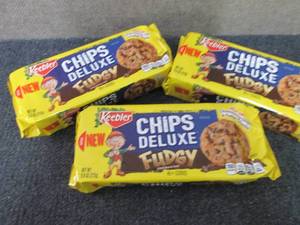 lot 370 image: 3- 9.6 oz Keebler Chips Deluxe Fudg...