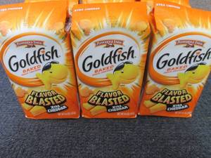lot 383 image: 6- 6.6 oz Goldfish Xtra Cheddar...