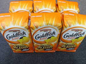 lot 386 image: 6- 6.6 oz Goldfish Xtra Cheddar...