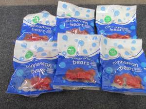 lot 400 image: 6- 6 oz Cinnamon Bears...