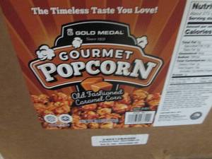 lot 452 image: 18 lbs Gourmet Old Fashioned Carame...