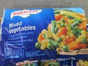 lot 519 image: Case of 12- 16 oz FROZEN Birds Eye ...