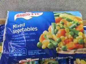 lot 524 image: Case of 12- 16 oz FROZEN Birds Eye ...