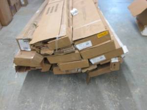 lot 547 image: Pallet of Assorted Hardwood Floorin...