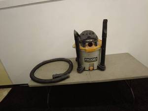 lot 51 image: Ridgid WetDry Vacuum WD12450 5.0 HP 12 Gallon